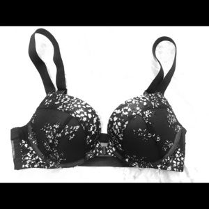Victoria’s Secret 34B Very Sexy Push Up